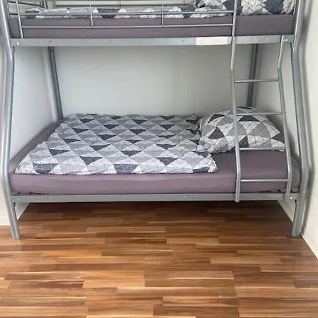 Ferienwohnung Mit Dachterasse Lägenhet *